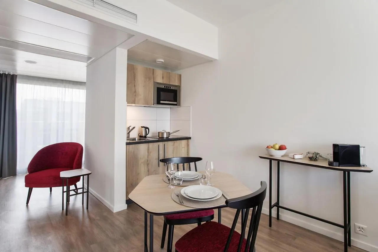 Appart'City Collection Geneve Aeroport - Vernier Meyrin Aparthotel